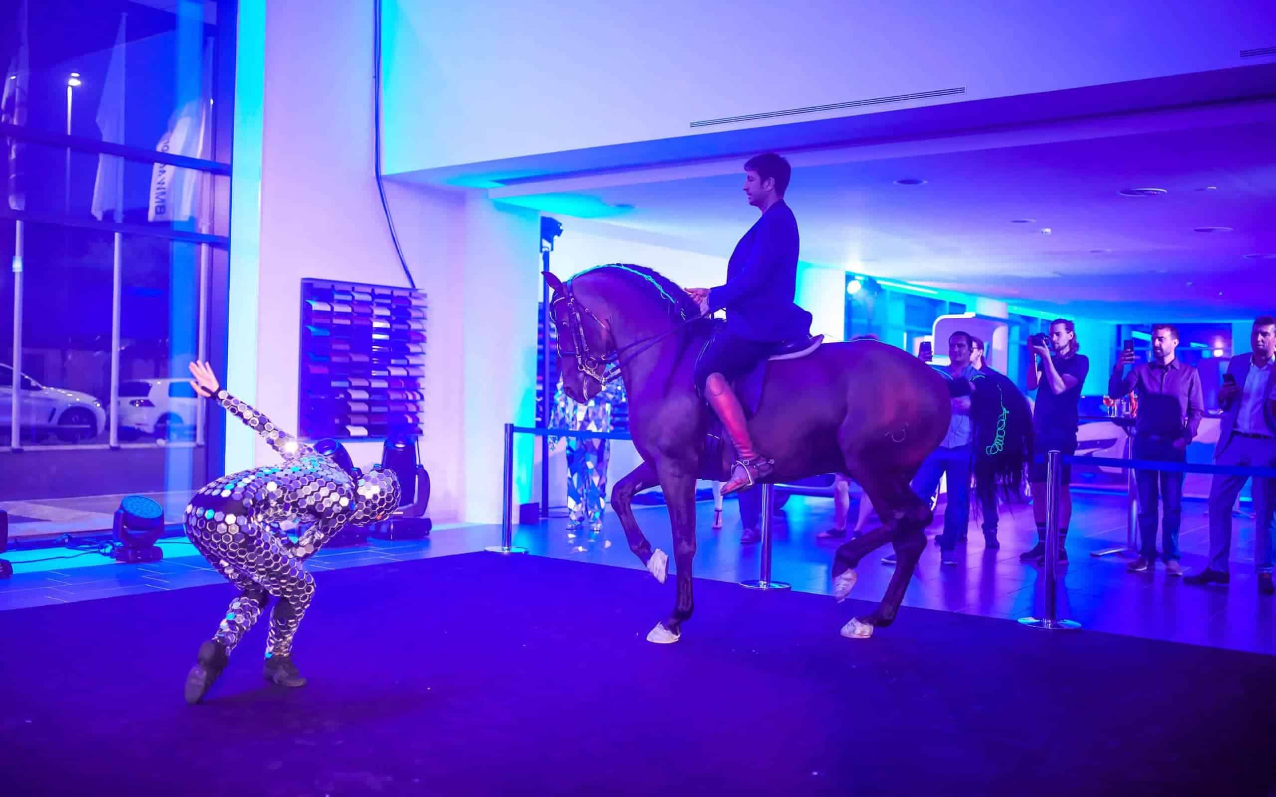 Detalle del concesionario BMW Barcelona Premium durante el lanzamiento