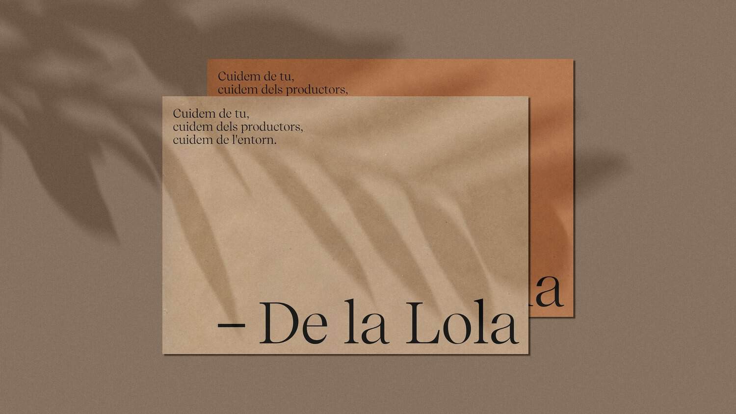 Papelería corporativa de la marca De la Lola por Mariona Agency