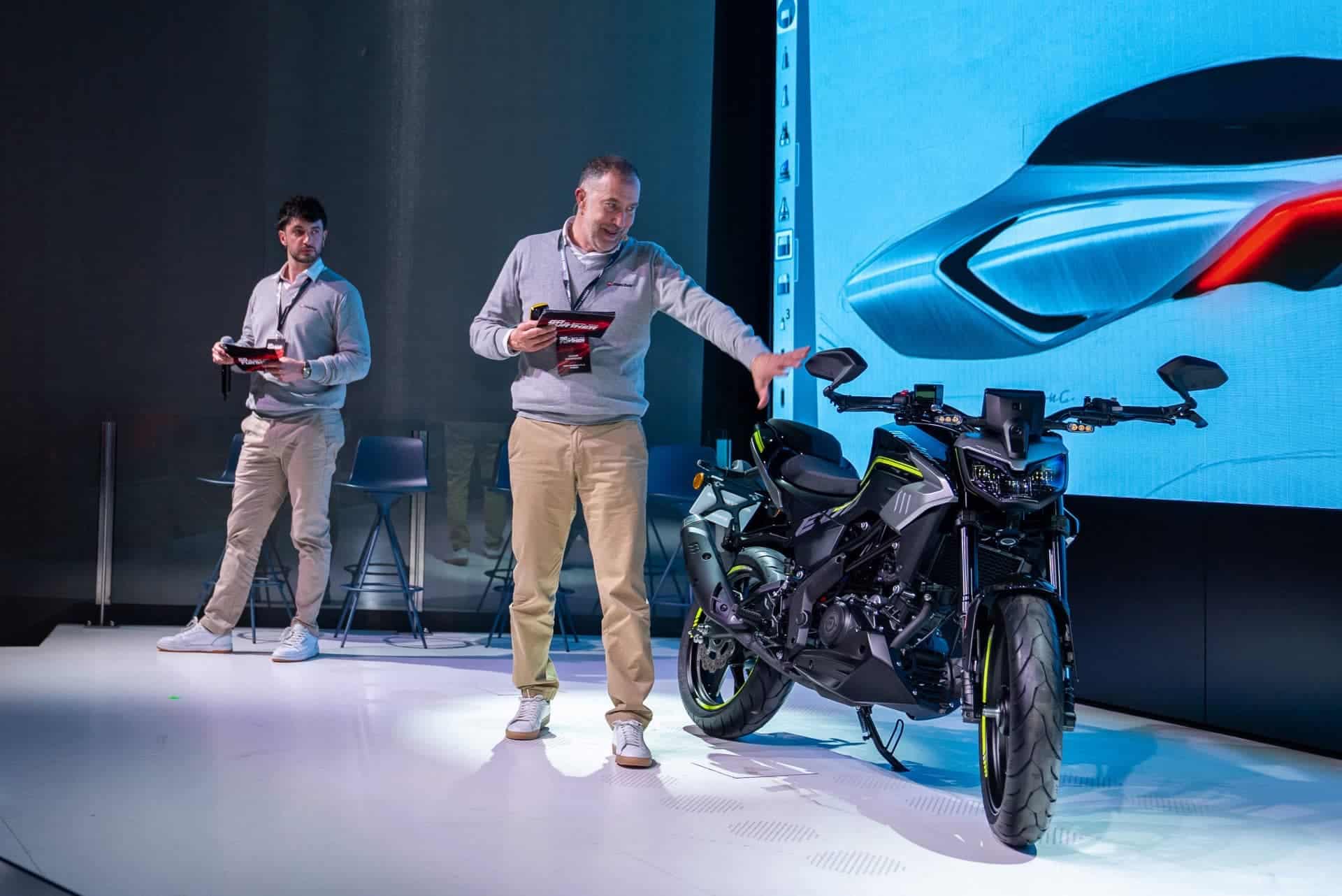 Ambiente de la convención anual de Grupo Motos Bordoy con dirección de Mariona Agency
