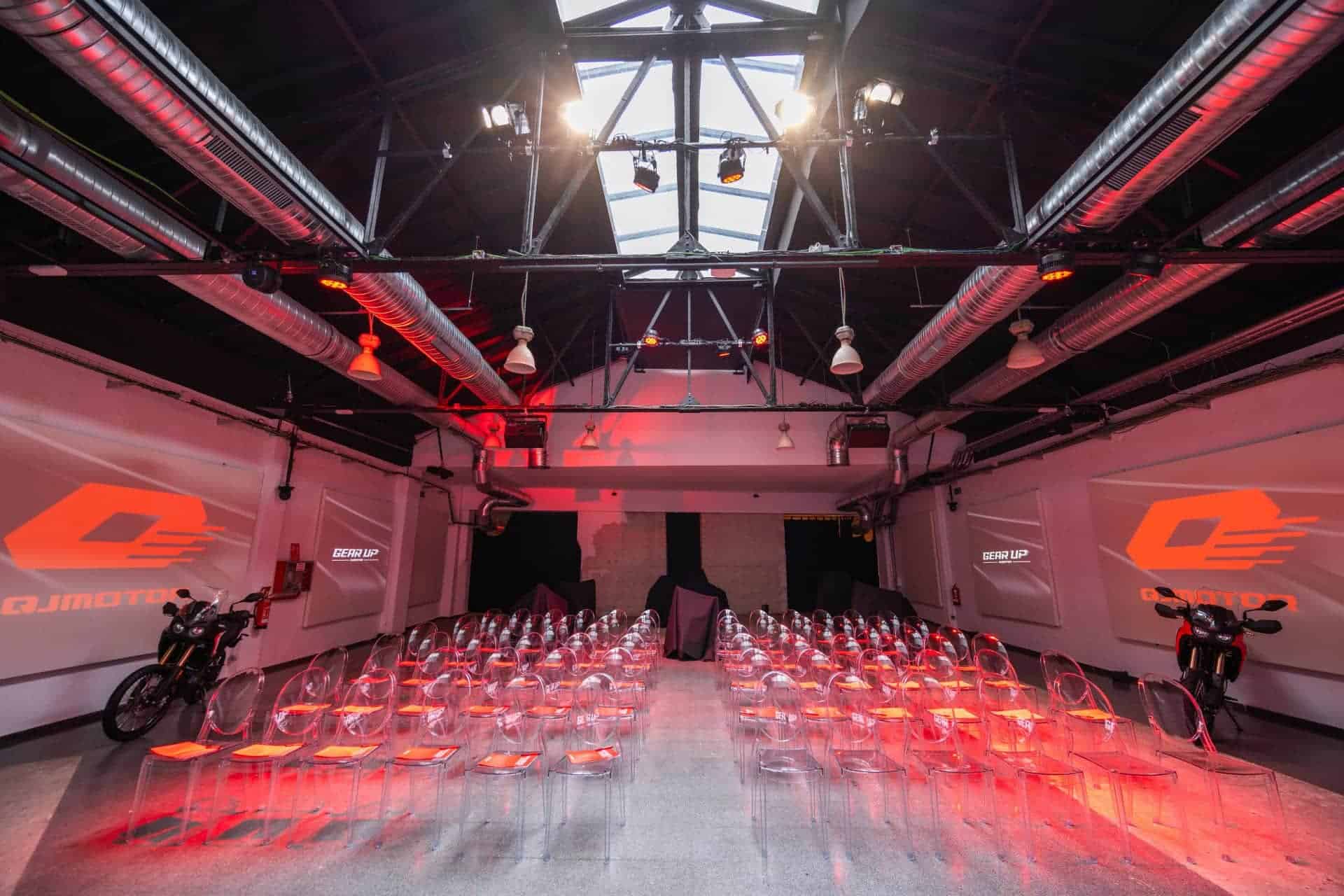 Detalle de producción de Mariona Agency en el evento anual de QJ Motor