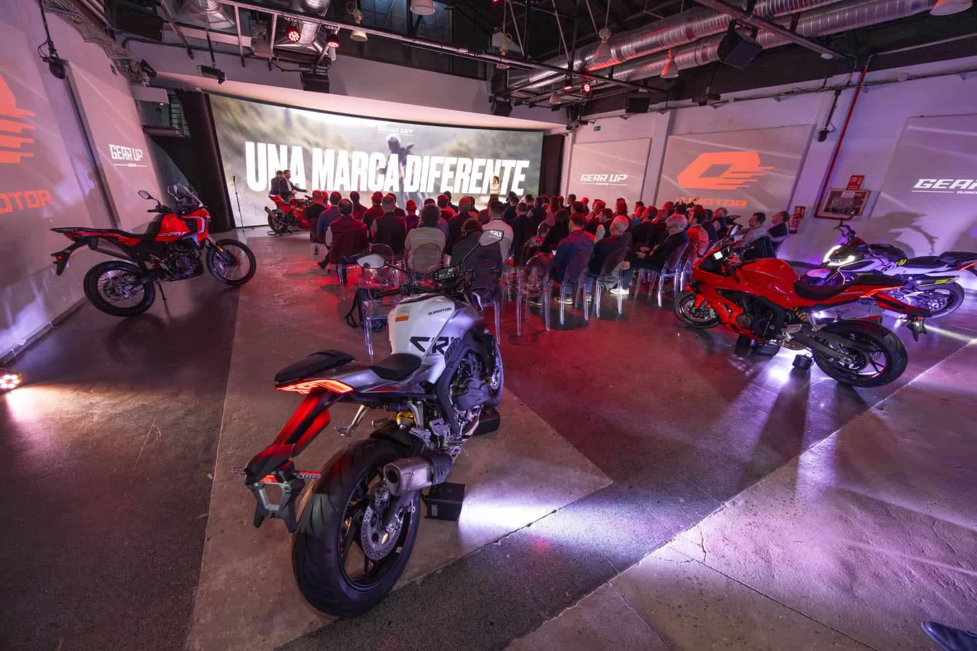 Escenografía creada por Mariona Agency para el encuentro anual de QJ Motor