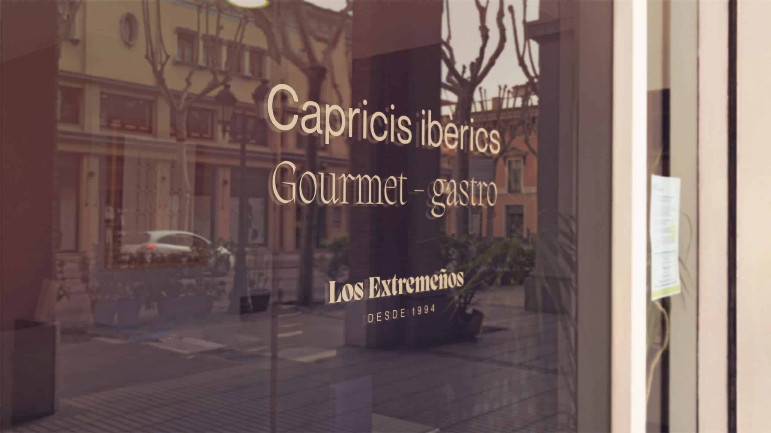 Escaparate e interiorismo de la tienda Los Extremeños, Mariona Agency