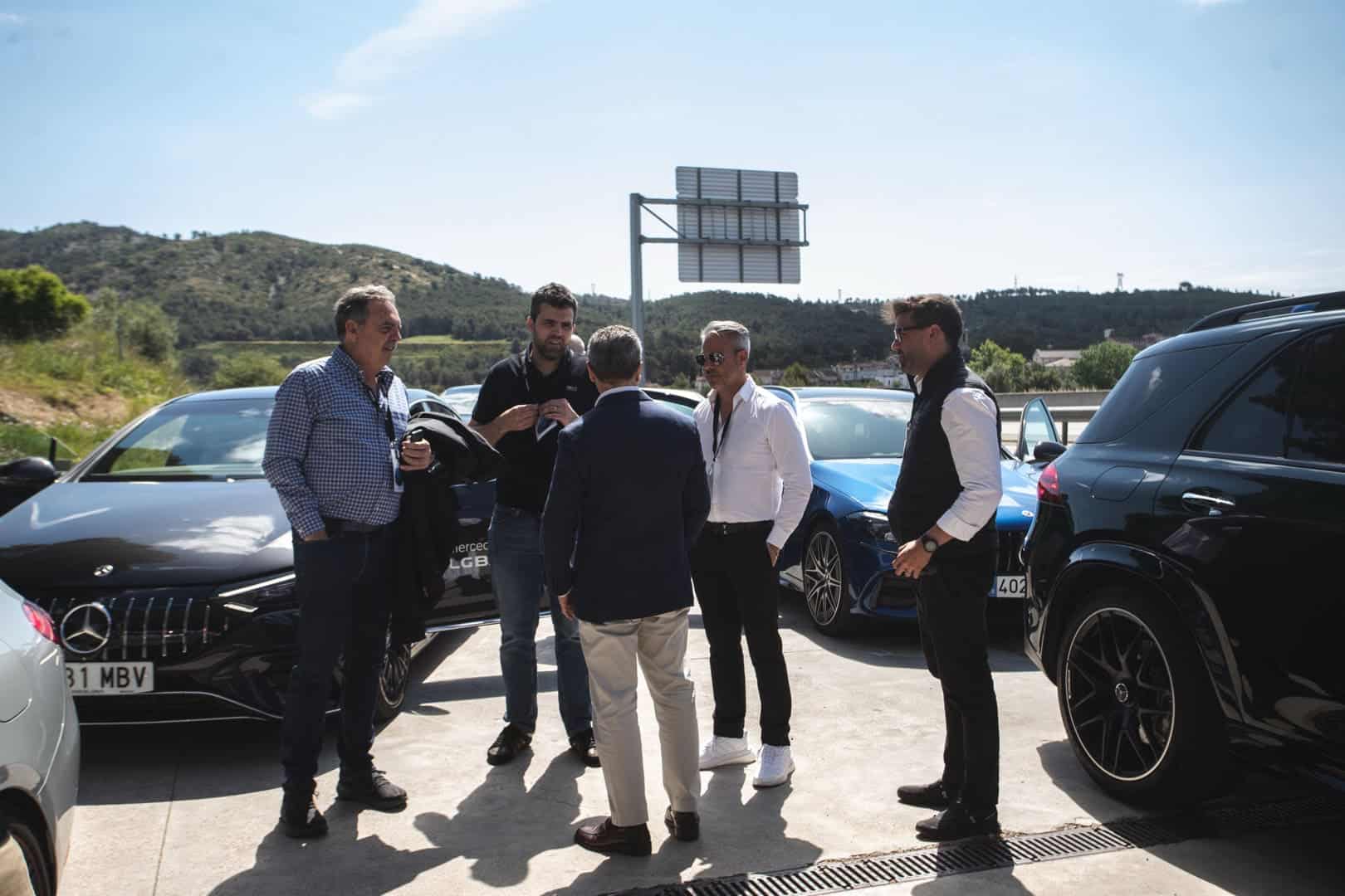 Asistentes de LG Barcelona en la jornada de test drive Dreamer