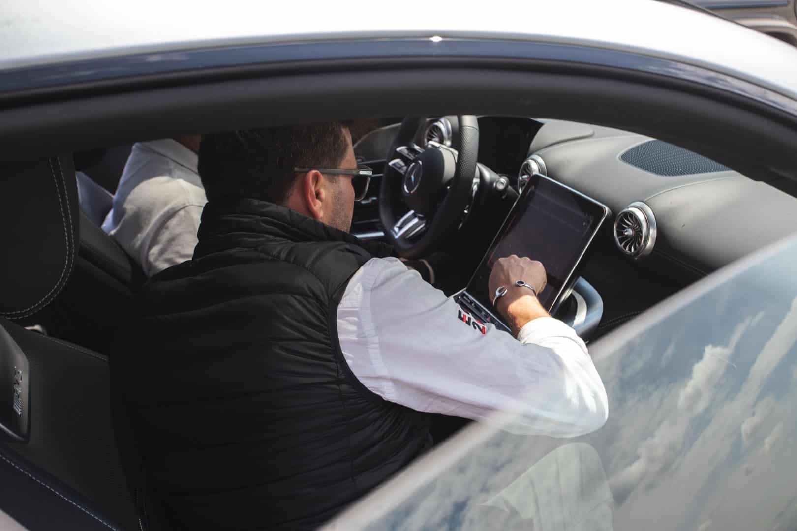 Prueba de conducción en carretera durante el evento Dreamer, producción Mariona Agency