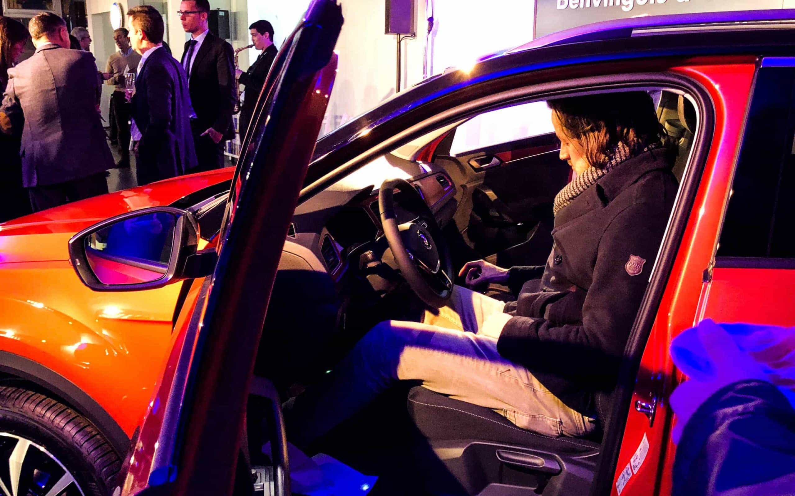 Escenografía diseñada por Mariona Agency para la presentación del Volkswagen T-Roc