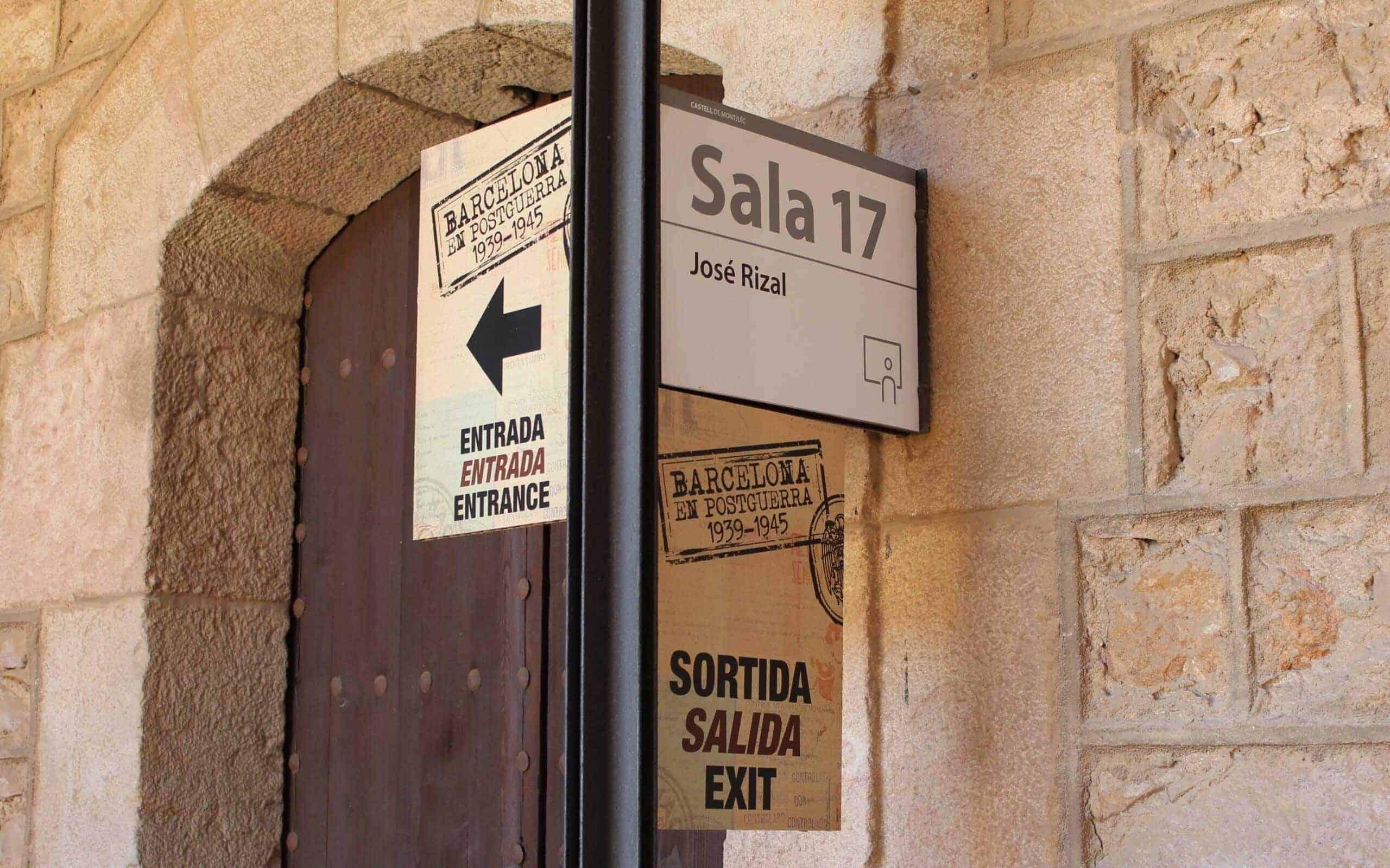 Señalética expositiva de Barcelona en Postguerra creada por Mariona Agency