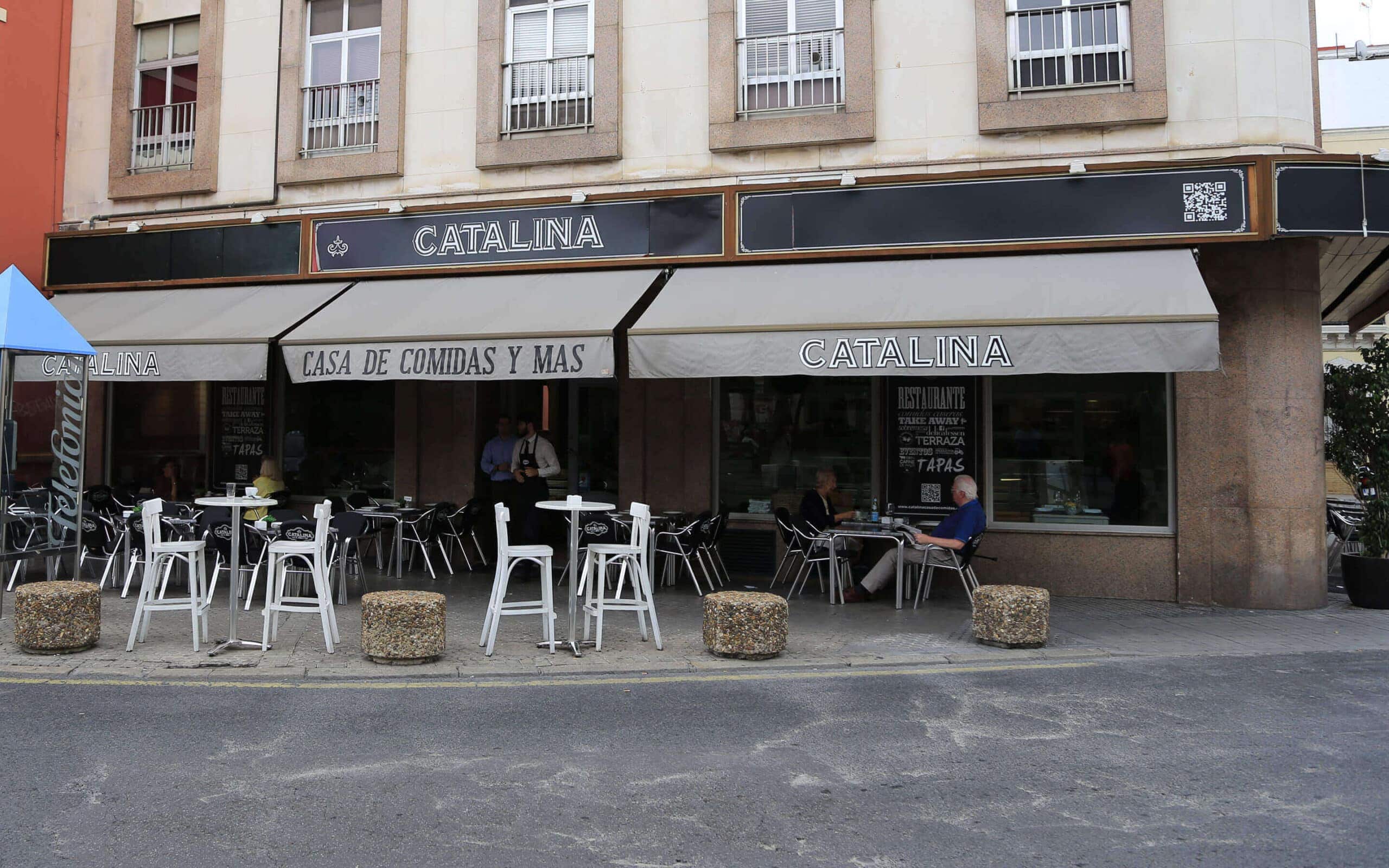 Señalética del restaurante Catalina realizada por Mariona Agency