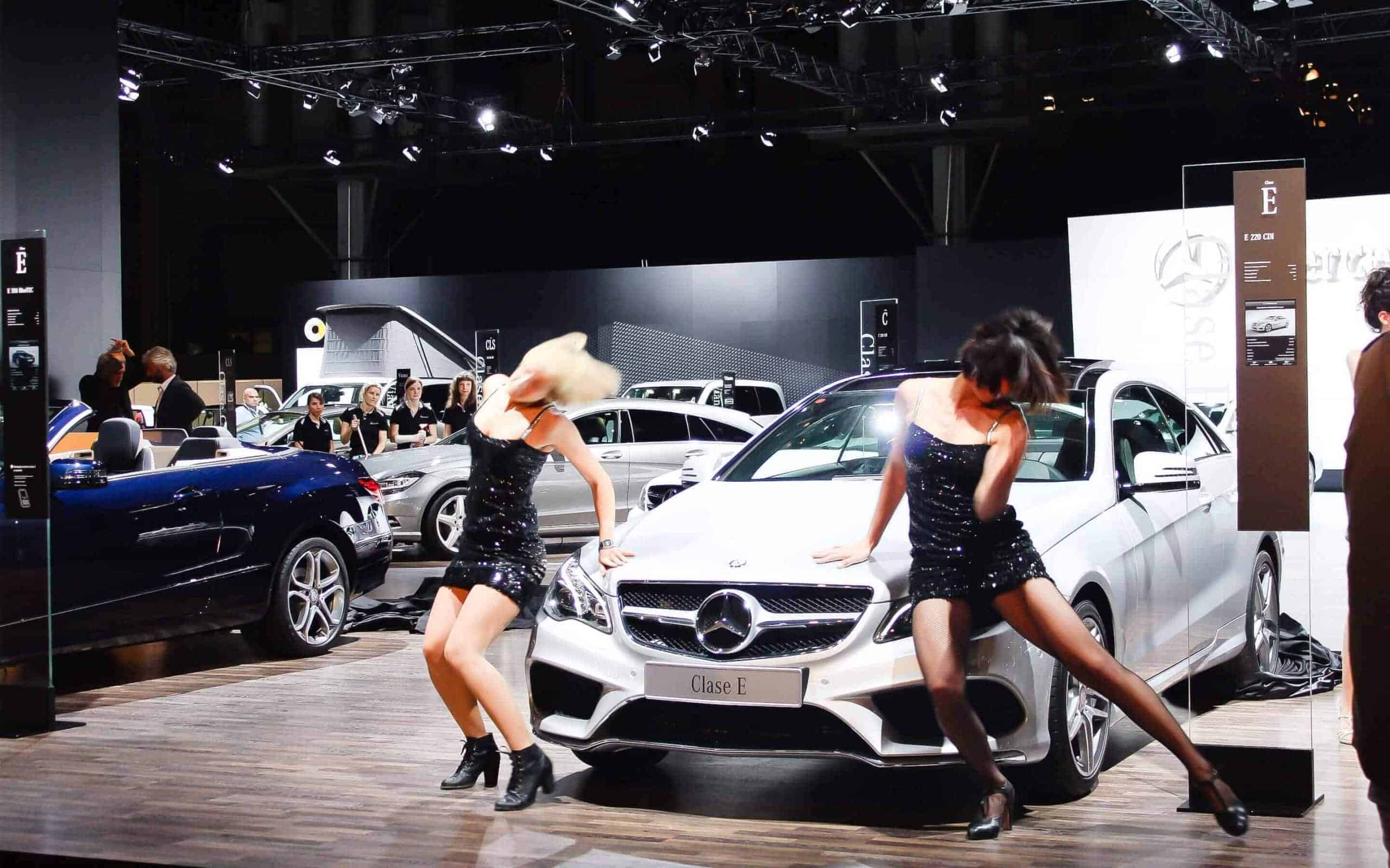 Escenografía y coreografía del evento Mercedes-Benz Clase E en Catalunya