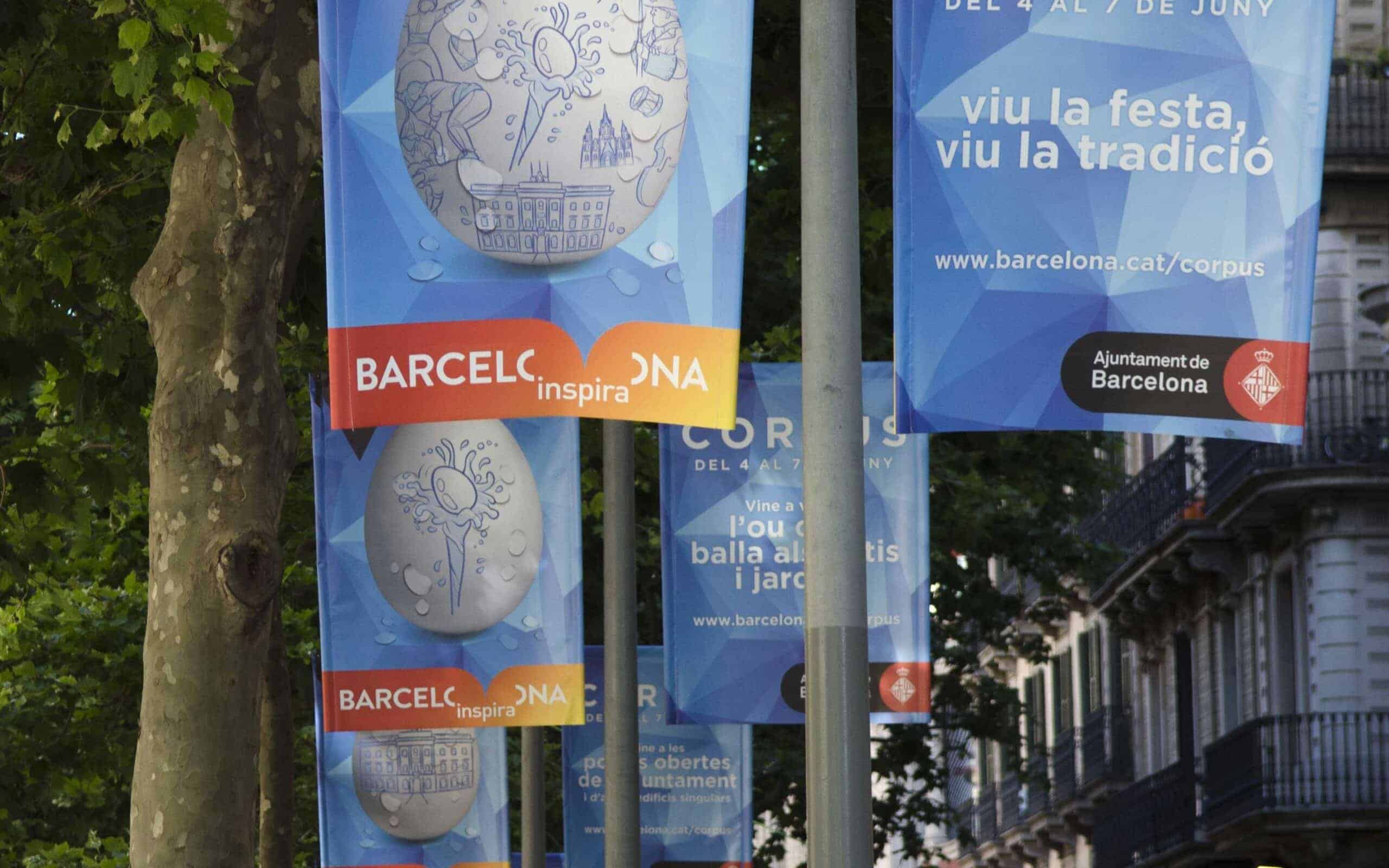 Aplicaciones de la imagen de Corpus por el centro de Barcelona, Mariona Agency