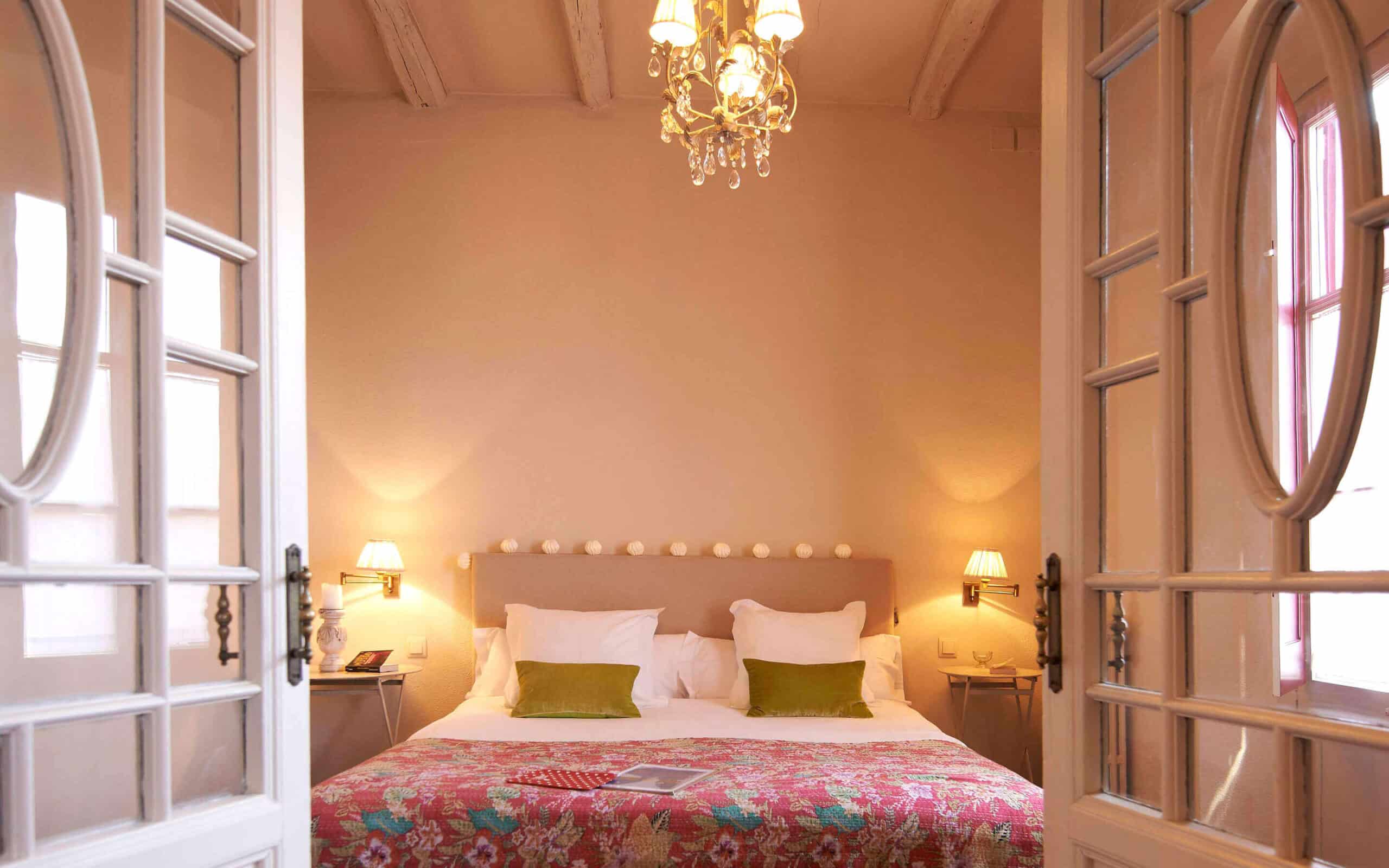 Dirección de arte de Mariona Agency para el hotel de Begur