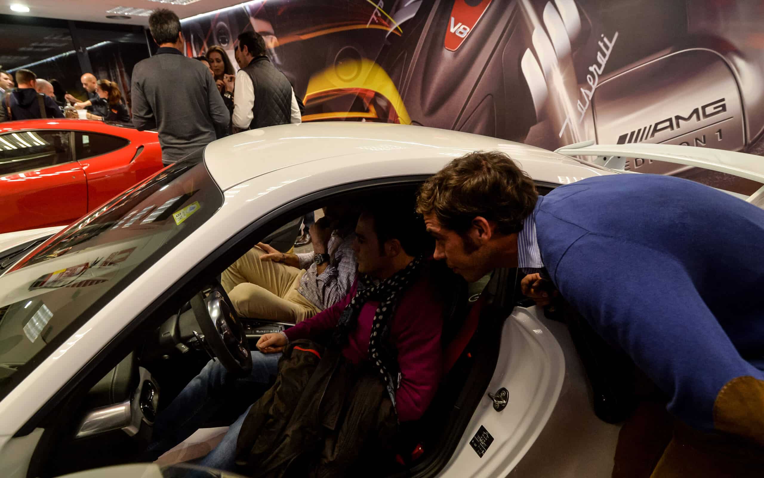 Espacio de venta de JM Automoción con la marca de Mariona Agency