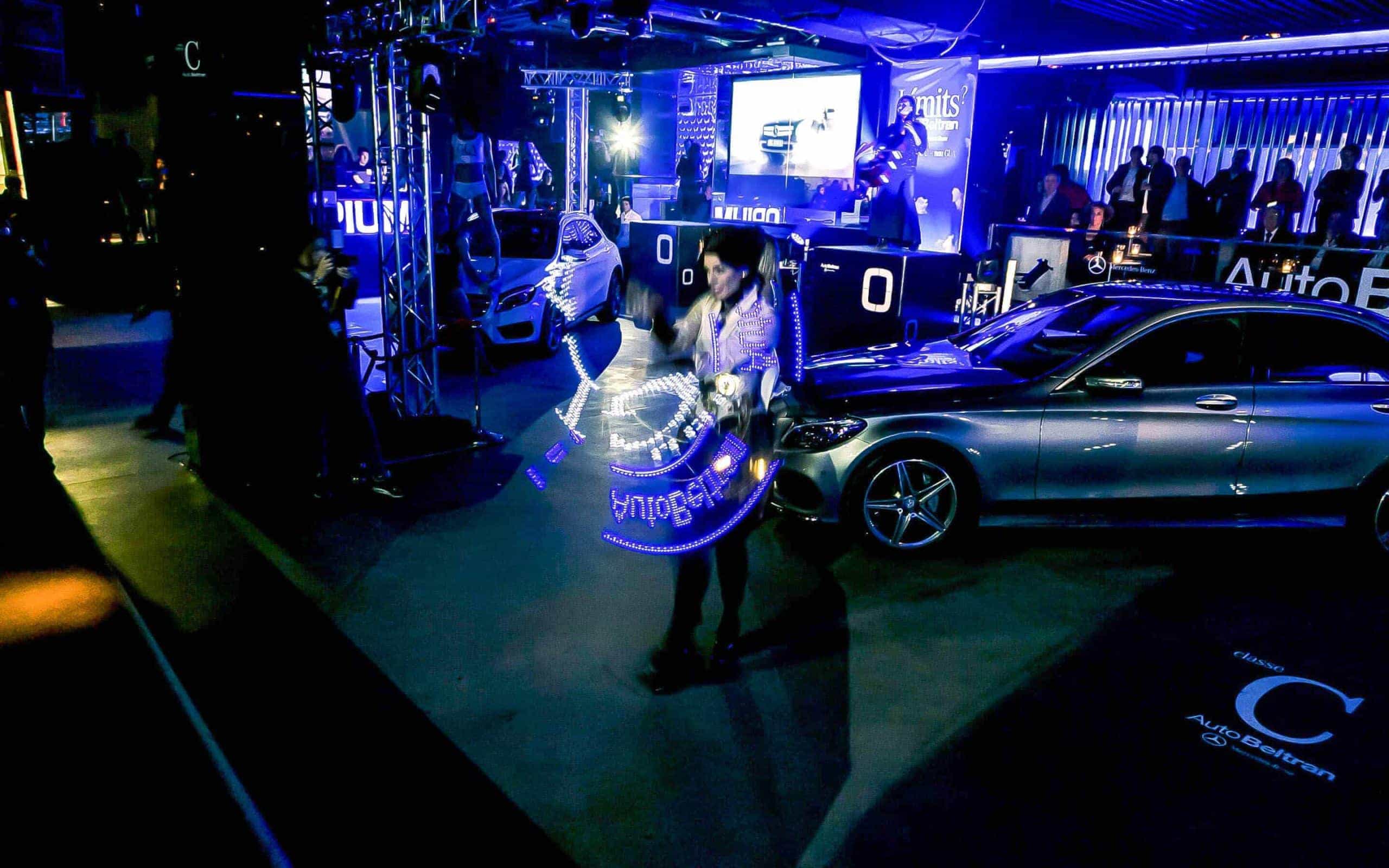 Invitados en el evento de automoción Mercedes-Benz organizado por Mariona Agency