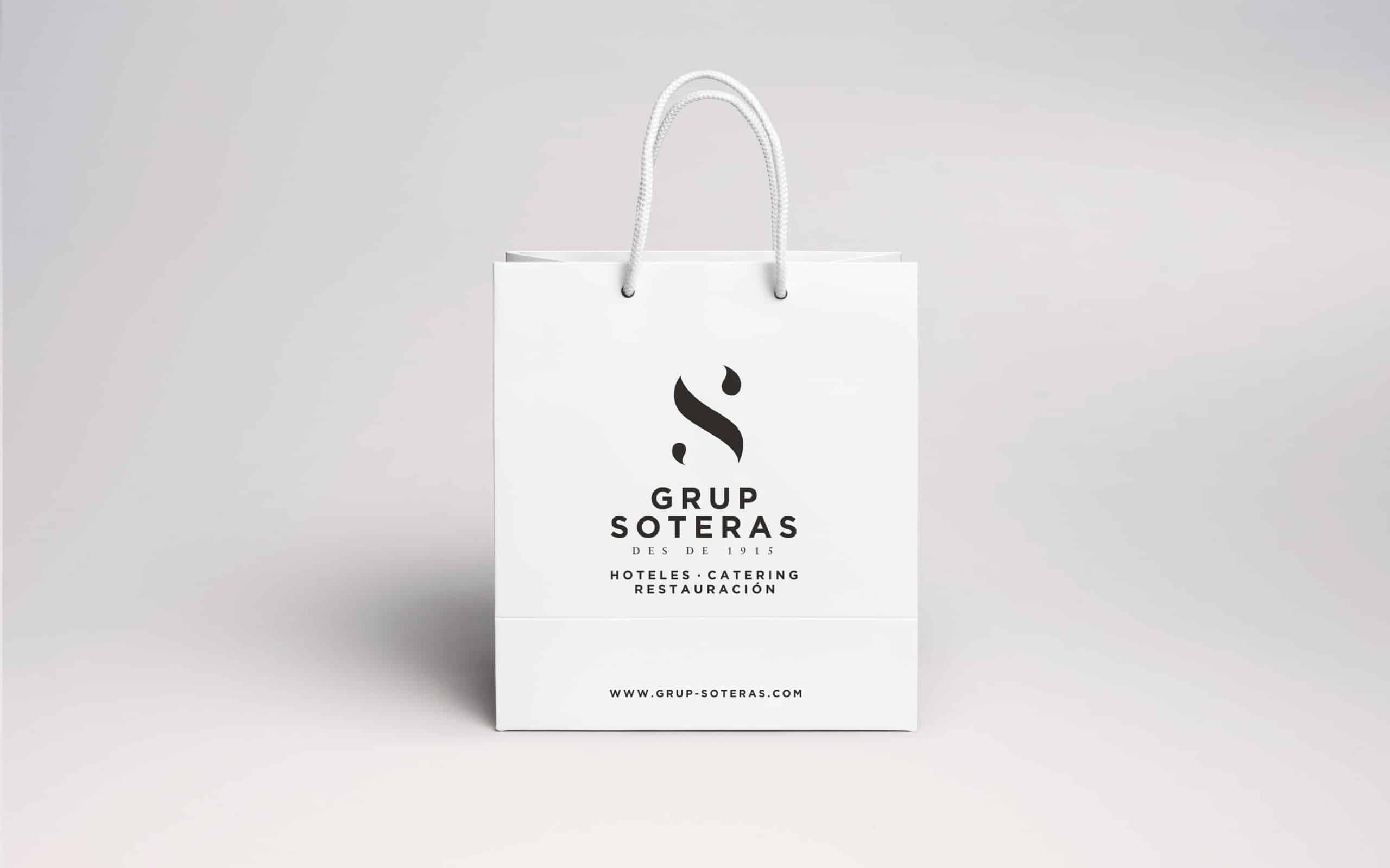 Detalle del sistema visual de Grup Soteras definido por Mariona Agency
